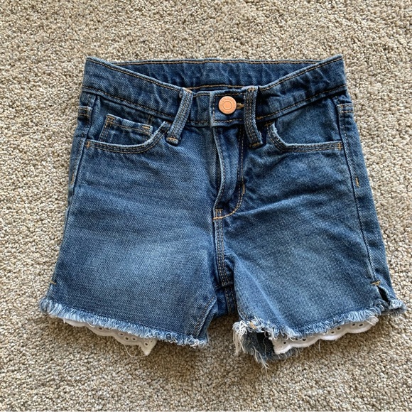 2 pairs of denim shorts 4t - Picture 6 of 8